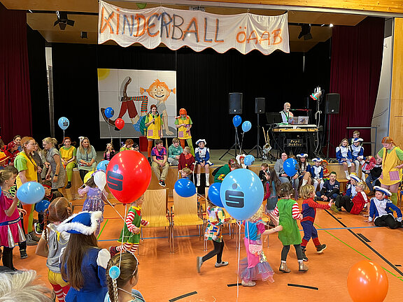 2023_02_kindermaskenball_029.jpg  